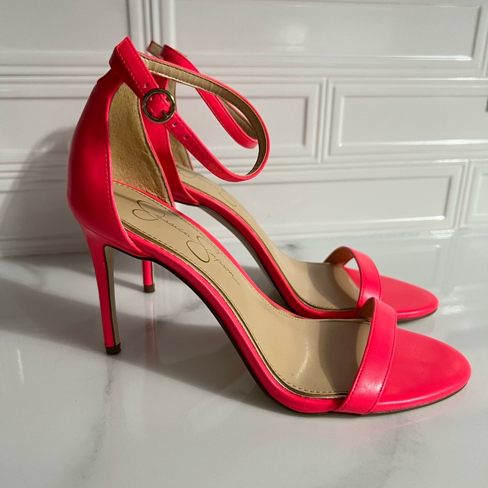 Jessica Simpson coral pink strappy Barbie heels ✨sz 8! Like-new condition!
